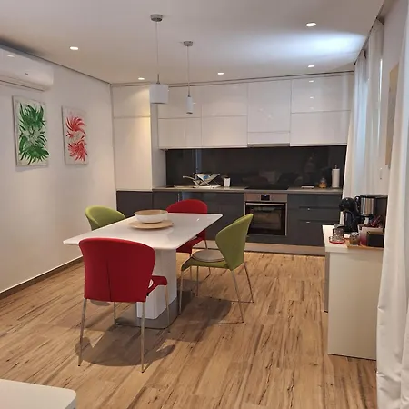 Elanza Apartment *