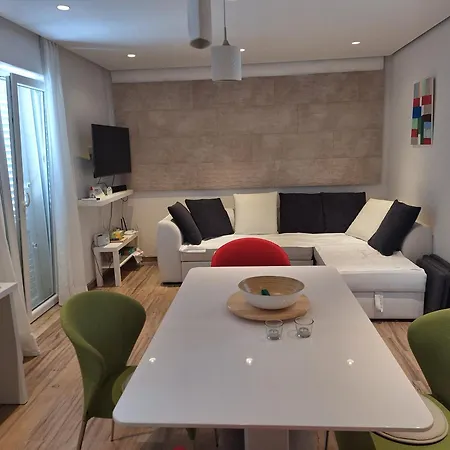 Apartment Elanza *